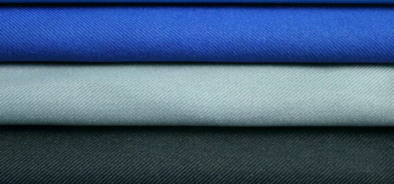 What are the Advantages of Students Wearing Uniforms?
